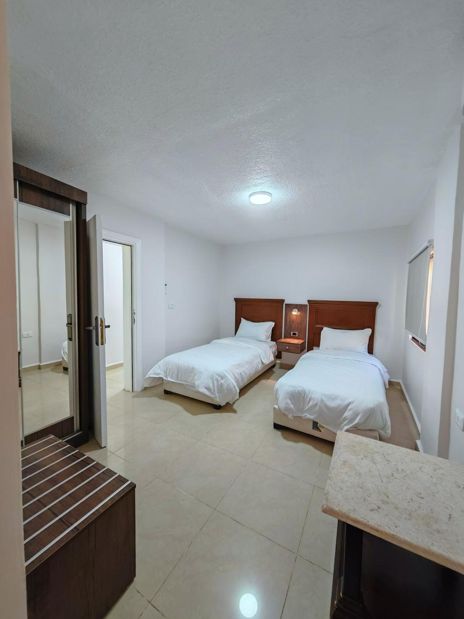 Cleopetra Hotel Wadi Musa Exterior foto